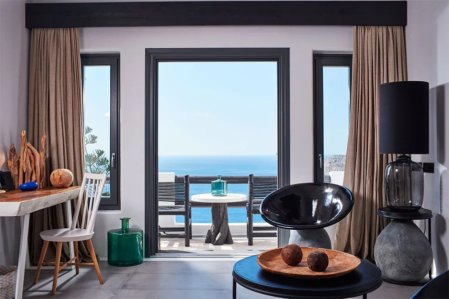 the king of villas rental mykonos luxury suites