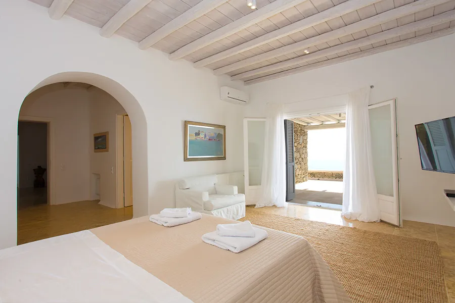 the king of villas rental mykonos luxury