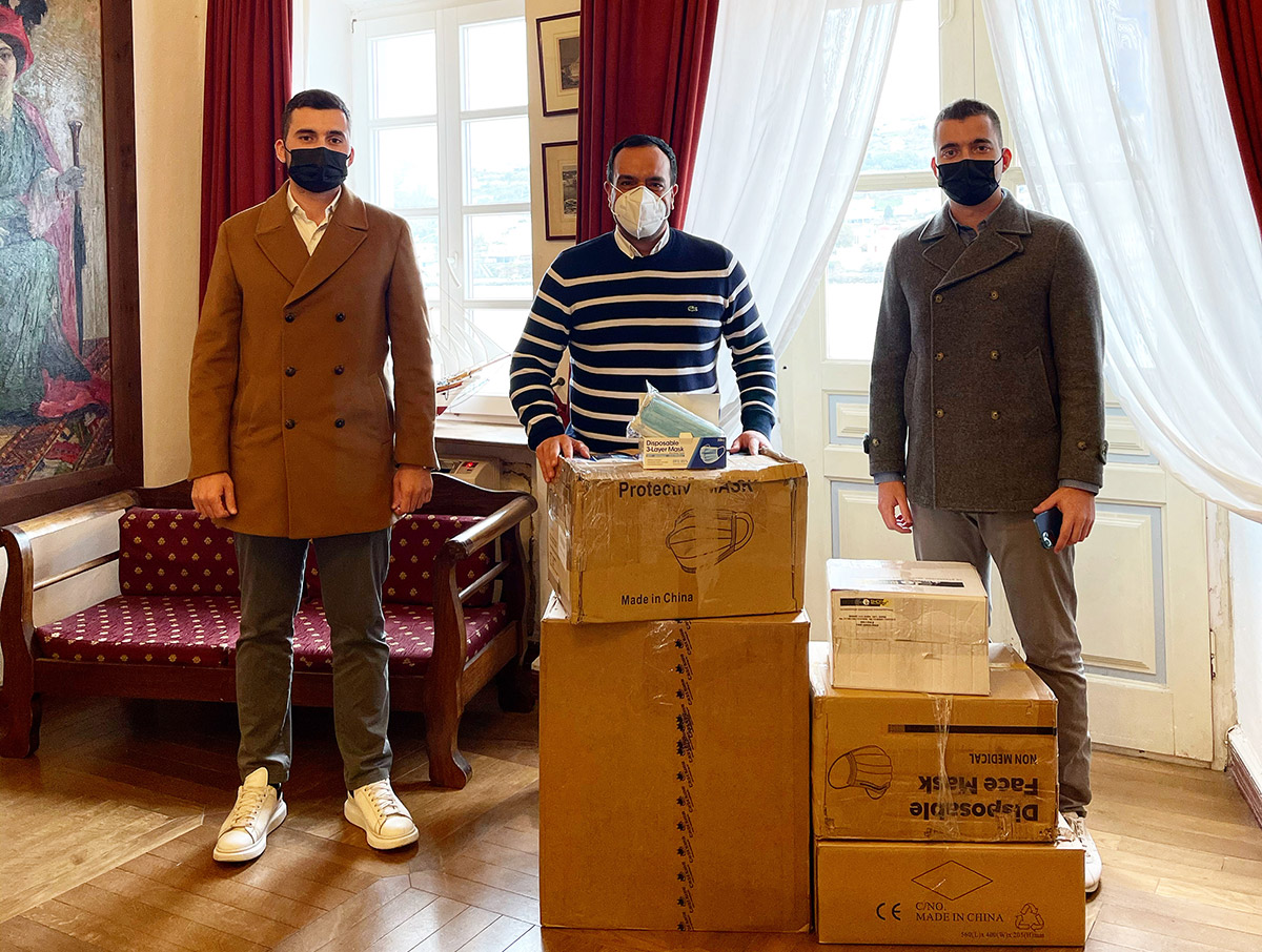 covid-19 masks donation to municipality of Mykonos